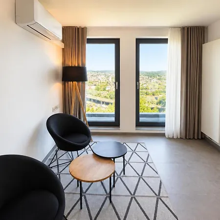 Hotel Elion