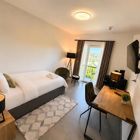Elion Hotel