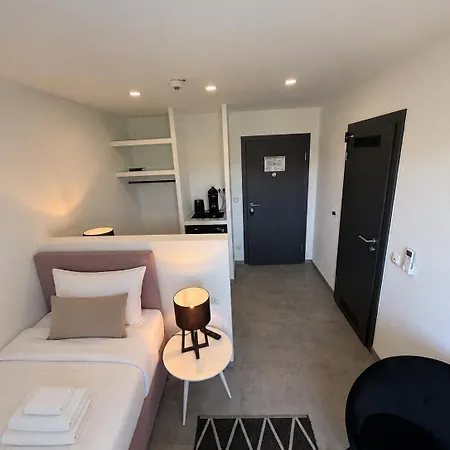 호텔 Elion 4*